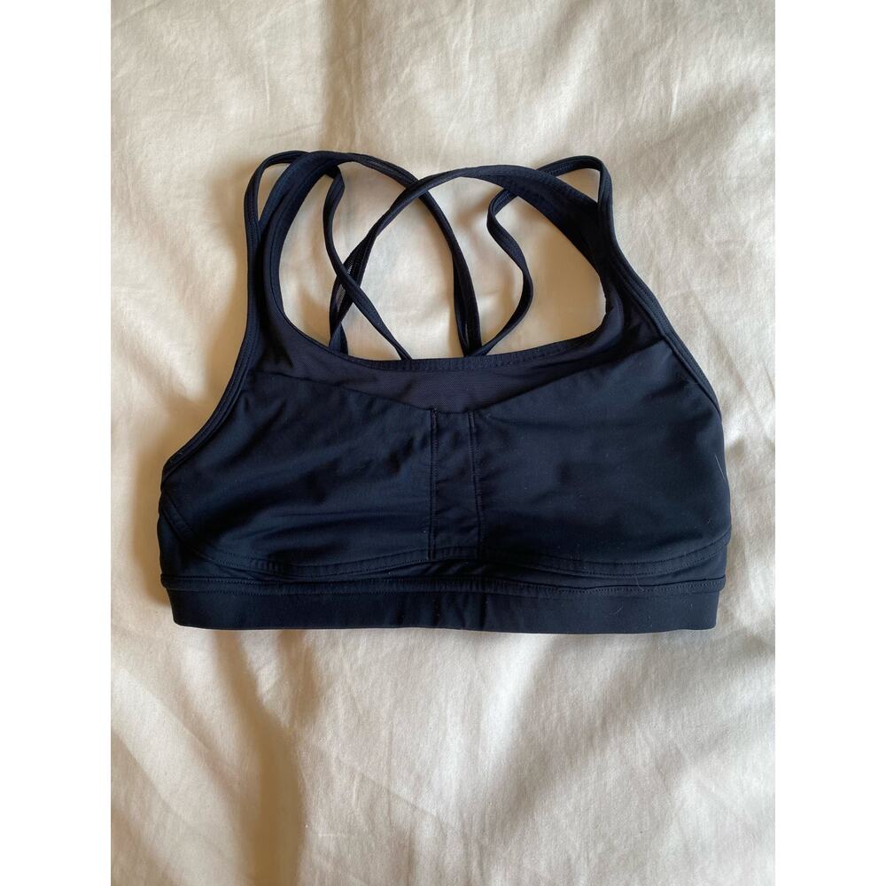 Lululemon Athleta black sports bra with sheer lace size 4 yoga fitness workout